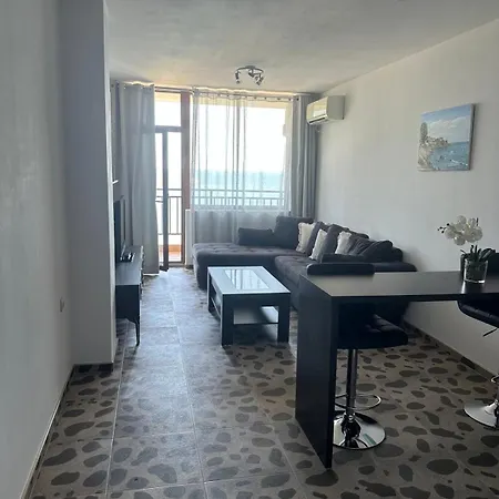 Roman Apartment